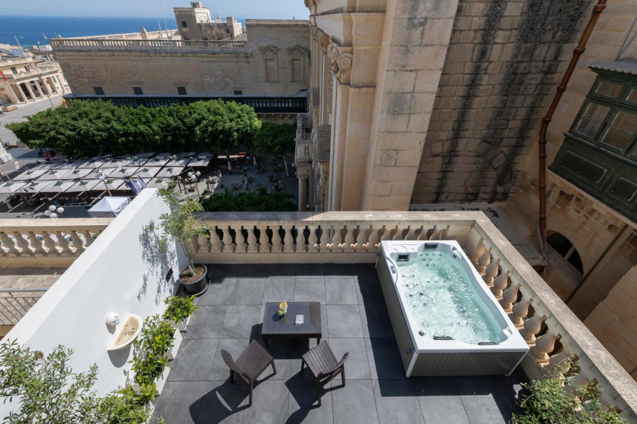 U Collection - A Luxury Collection Suites, فاليتا المظهر الخارجي الصورة