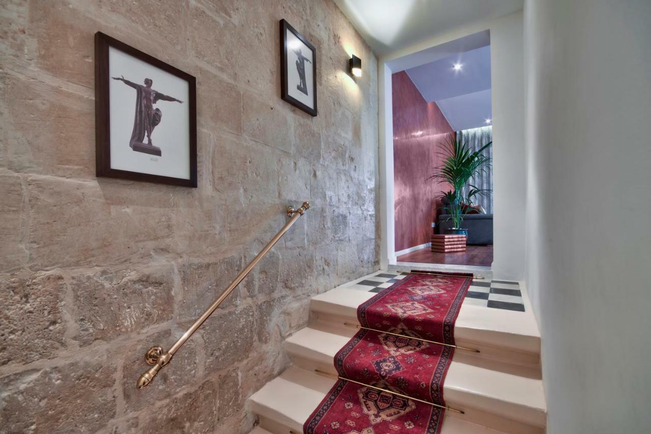U Collection - A Luxury Collection Suites, فاليتا المظهر الخارجي الصورة